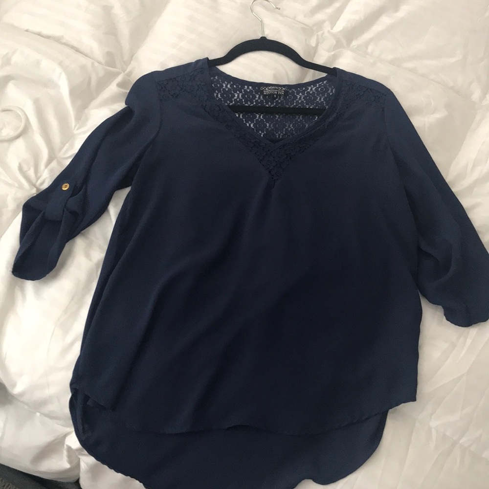 3/4 length navy blue shirt